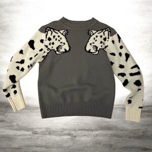 Angashion Boutique Snow Leopard Design Sleeve Sweater Medium Gray